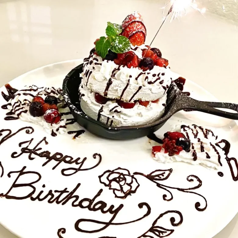 「渋谷ガーデンパティオ」では、80人での貸切に嬉しい無料特典も多数ご用意しております!駅から2分の好アクセスで80人貸切パーティー♪