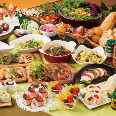 渋谷の貸切で歓迎会/送別会をするなら『渋谷ガーデンパティオ』当店は飲み放題付きのコースですので歓迎会や送別会などの大人数での貸切には最適です！貸切にすると音響機器やマイク・プロジェクターなどが【無料】でご利用いただけます！