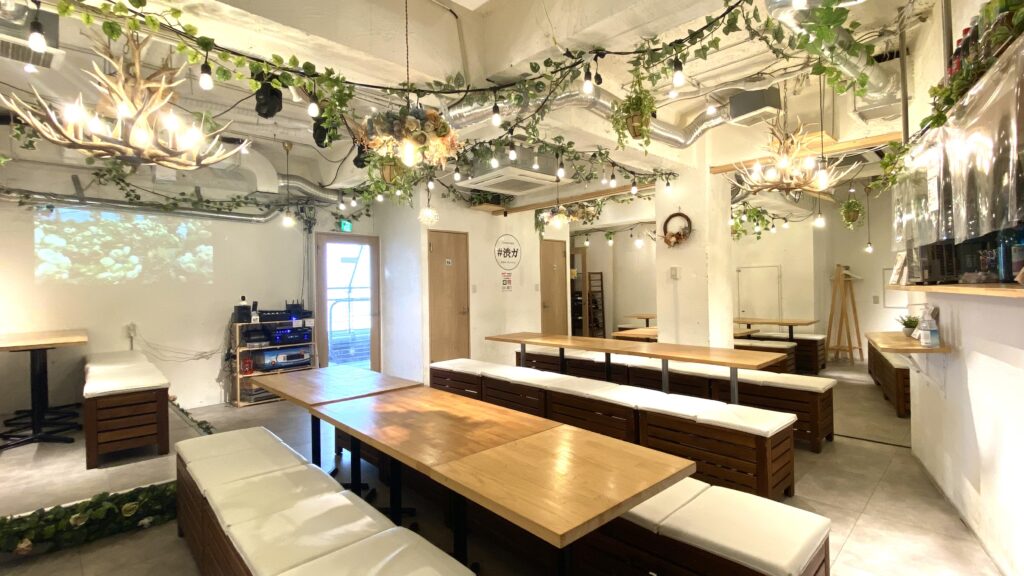 渋谷ガーデンパティオは、貸切に特化したおしゃれ居酒屋です！
20人・３0人・40人～最大100人など貸切送別会はお任せください！
